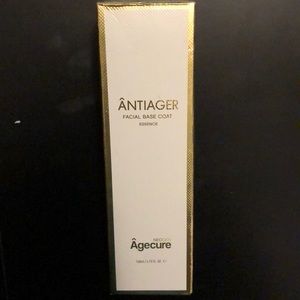 Antiager facial base coat